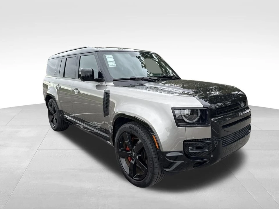 2024 Land Rover Defender L663 - Image 5 of 12