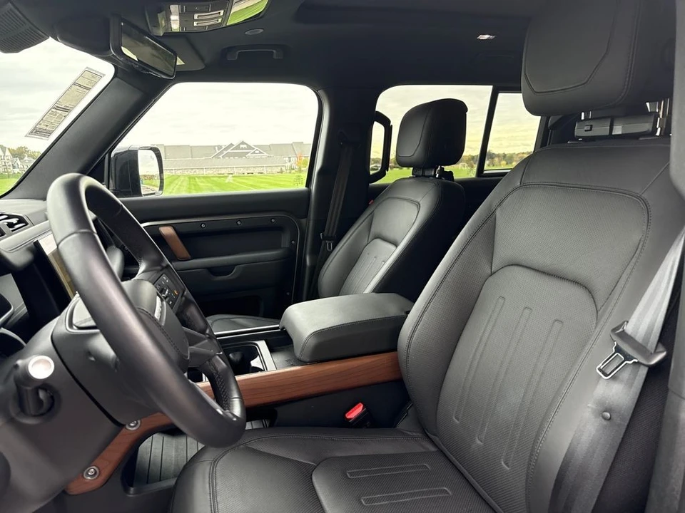 2024 Land Rover Defender L663 - Image 11 of 12