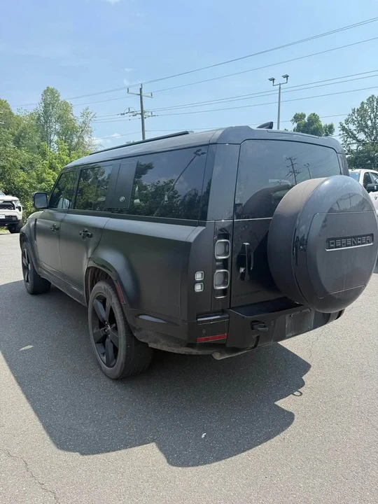 2024 Land Rover Defender L663 - Image 5 of 8