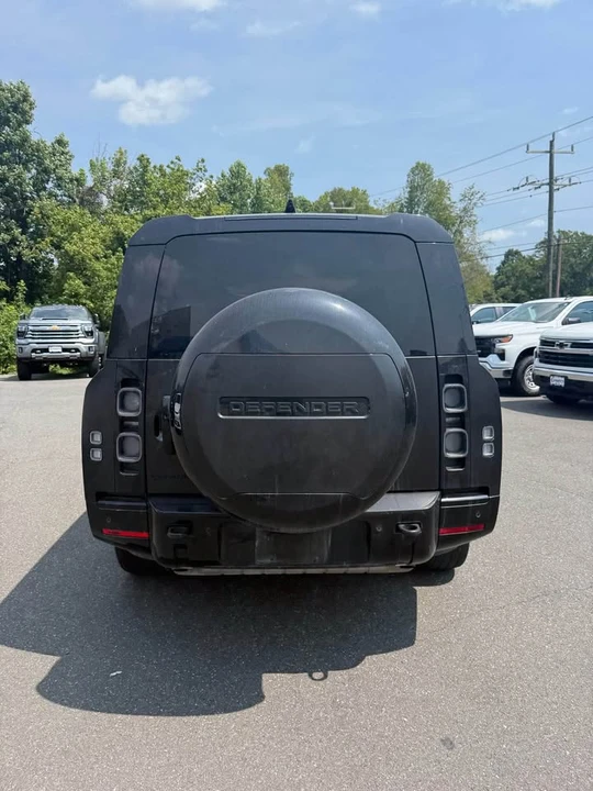 2024 Land Rover Defender L663 - Image 6 of 8