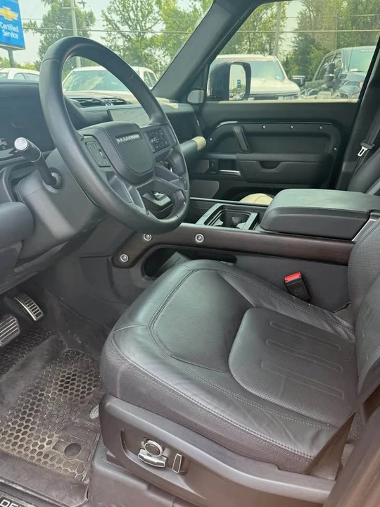 2024 Land Rover Defender L663 - Image 8 of 8