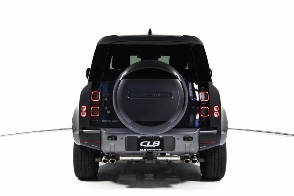 2024 Land Rover Defender V8 - Image 12 of 31