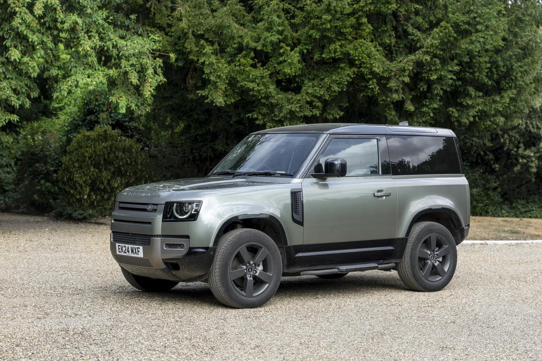 2024 Land Rover Defender L663 - Image 11 of 31