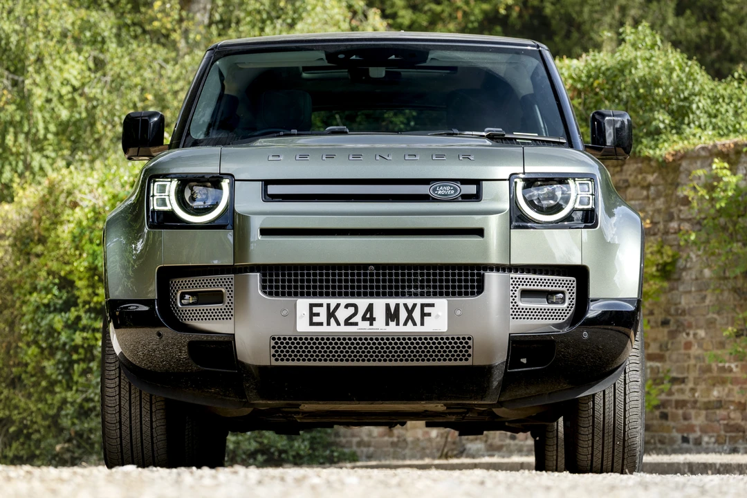 2024 Land Rover Defender L663 - Image 10 of 31