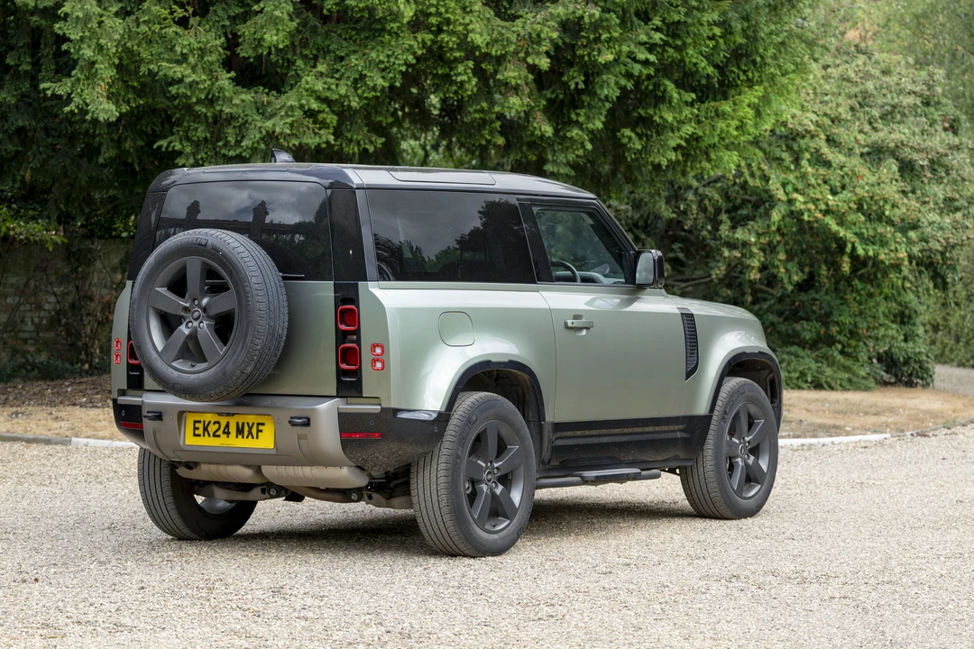 2024 Land Rover Defender L663 - Image 21 of 31