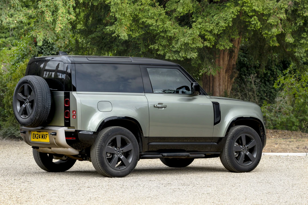 2024 Land Rover Defender L663 - Image 23 of 31