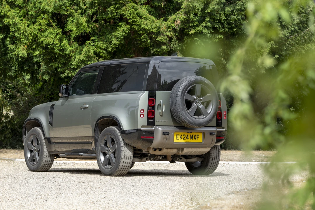 2024 Land Rover Defender L663 - Image 6 of 31