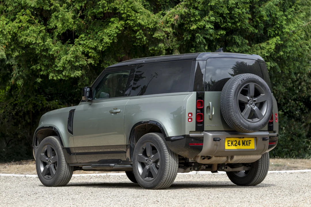 2024 Land Rover Defender L663 - Image 26 of 31