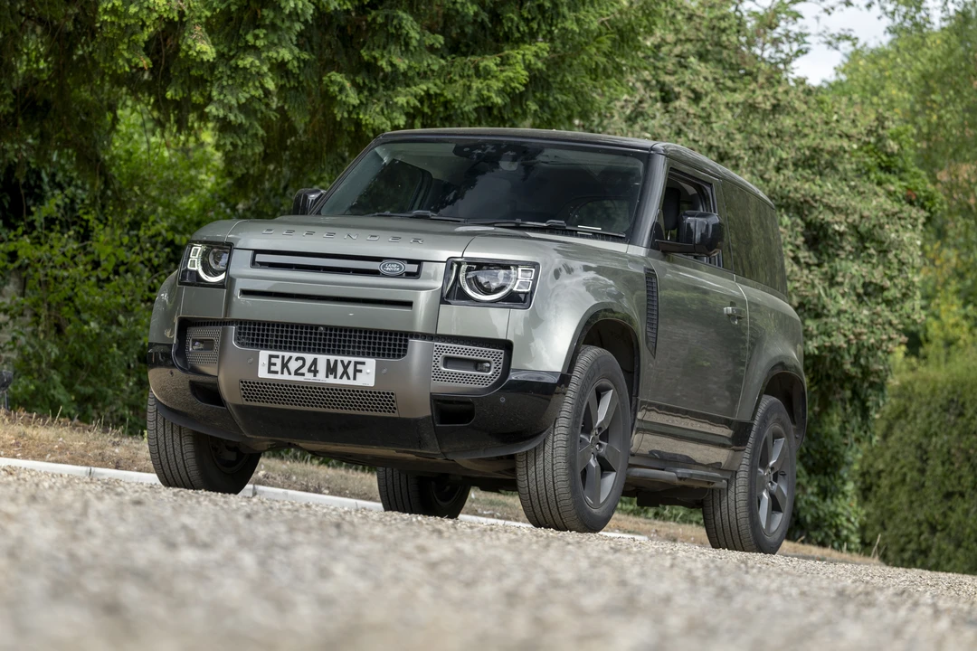 2024 Land Rover Defender L663 - Image 30 of 31