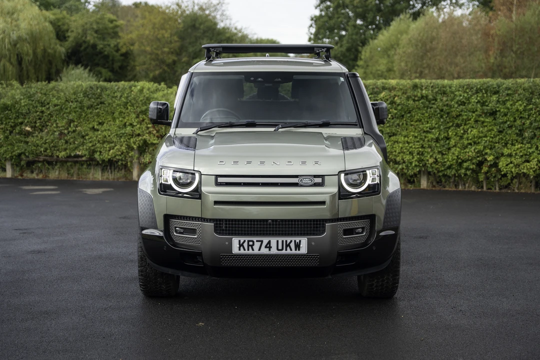 2024 Land Rover Defender L663 - Image 10 of 31