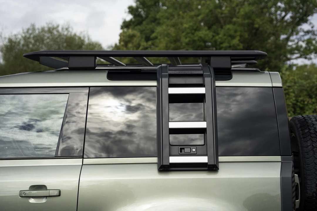 2024 Land Rover Defender L663 - Image 19 of 31
