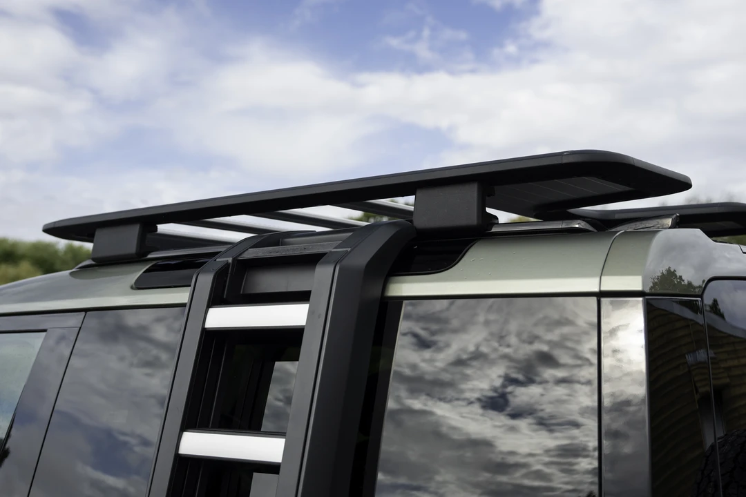2024 Land Rover Defender L663 - Image 20 of 31