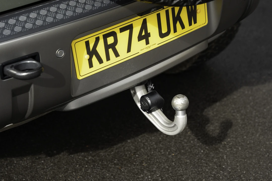 2024 Land Rover Defender L663 - Image 24 of 31