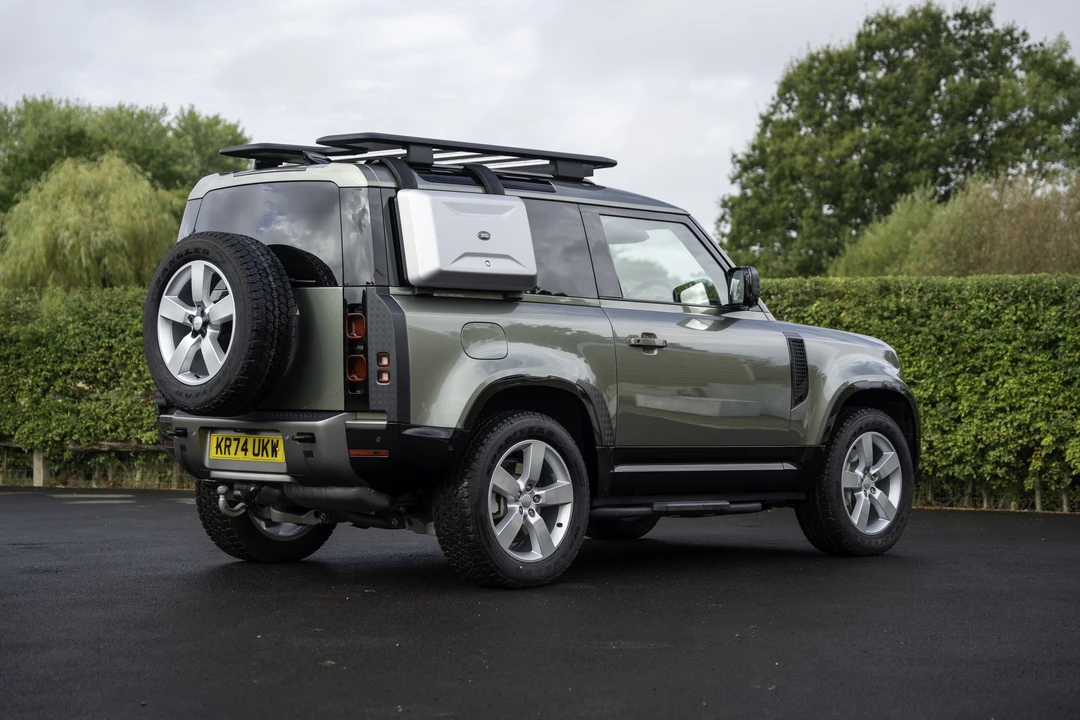 2024 Land Rover Defender L663 - Image 5 of 31