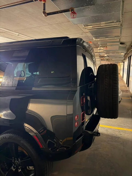 2024 Land Rover Defender L663 - Image 6 of 8