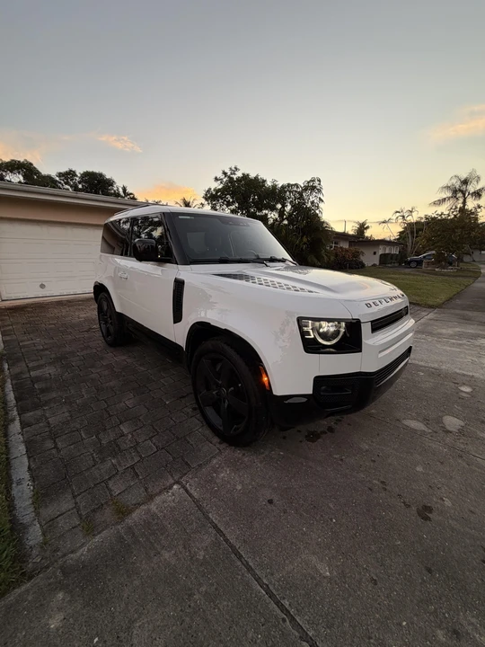 2024 Land Rover Defender L663 - Image 21 of 31