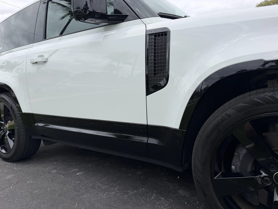 2024 Land Rover Defender L663 - Image 30 of 31