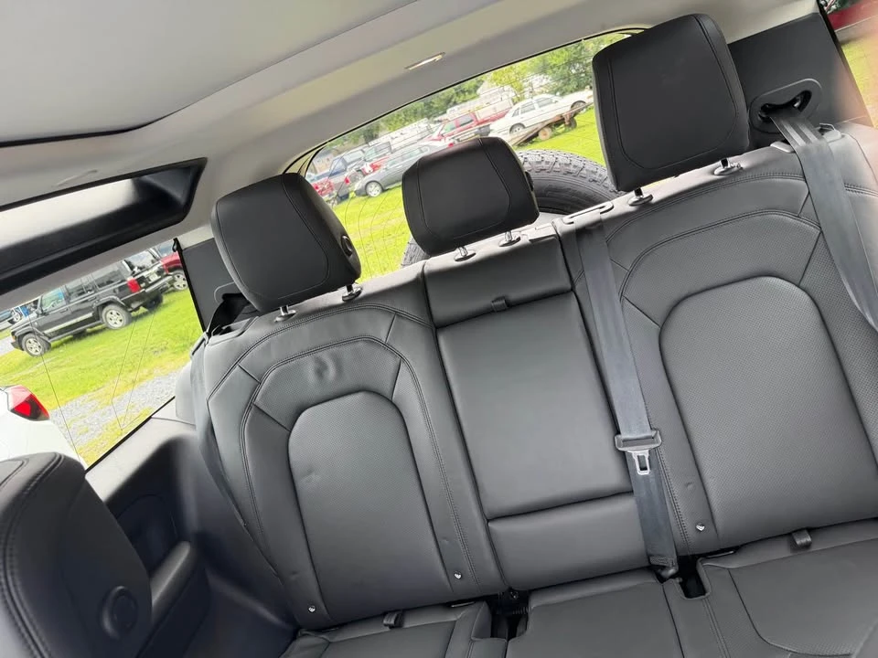 2024 Land Rover Defender L663 - Image 8 of 11