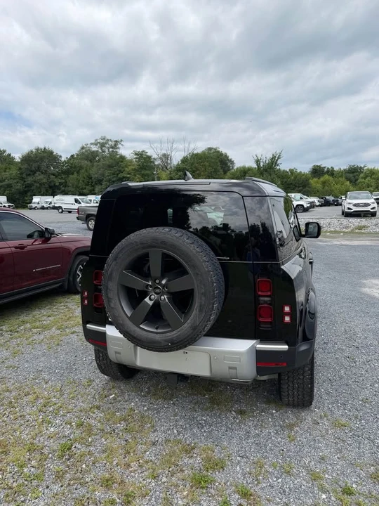 2024 Land Rover Defender L663 - Image 4 of 11