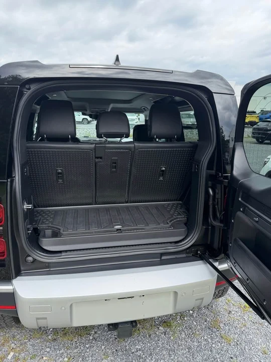 2024 Land Rover Defender L663 - Image 11 of 11