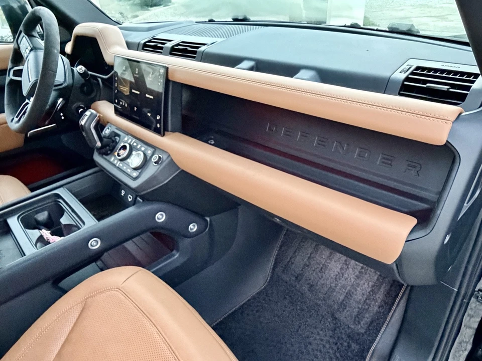 2024 Land Rover Defender L663 - Image 10 of 13