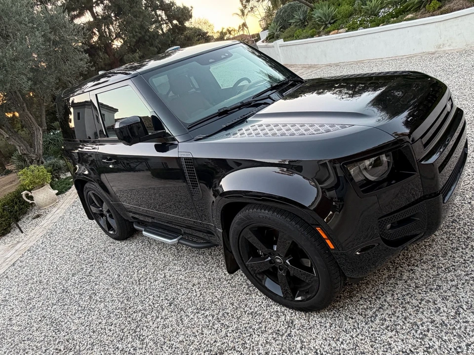 2024 Land Rover Defender L663 - Image 5 of 13