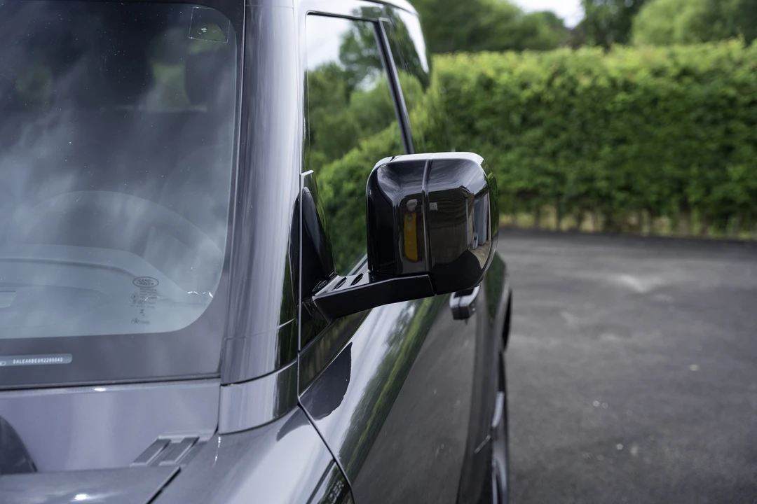 2024 Land Rover Defender V8 - Image 23 of 31