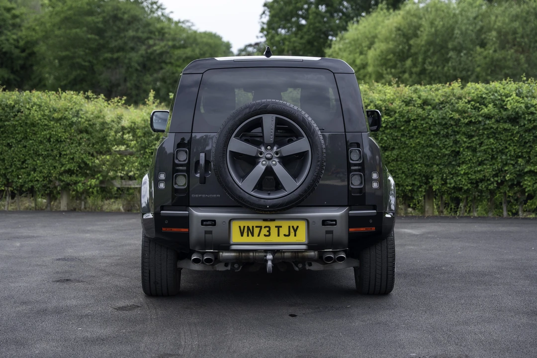 2024 Land Rover Defender V8 - Image 6 of 31