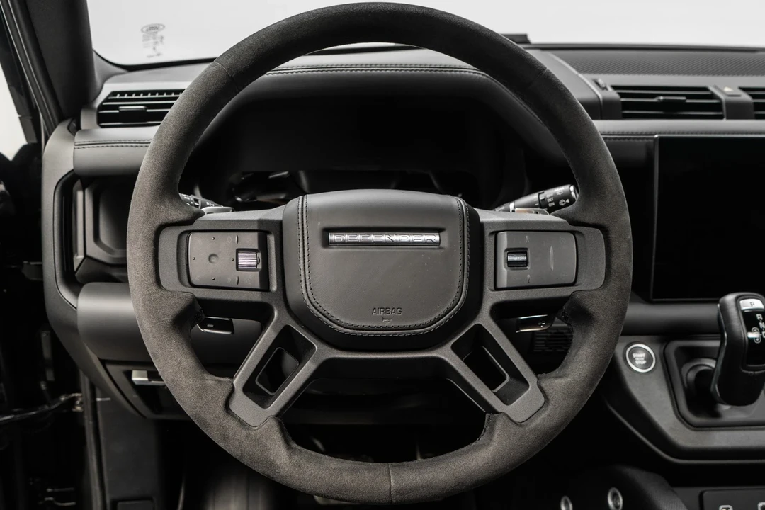 2024 Land Rover Defender L663 - Image 15 of 21