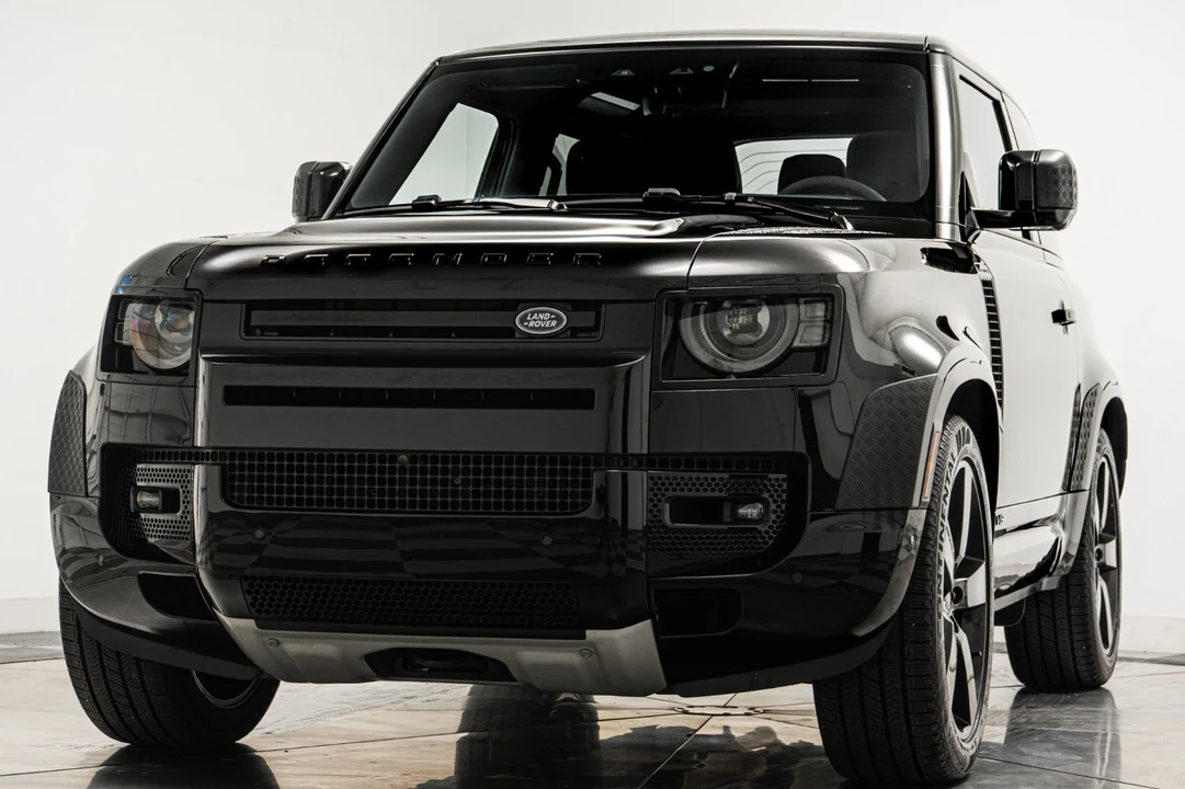2024 Land Rover Defender L663 - Image 5 of 21