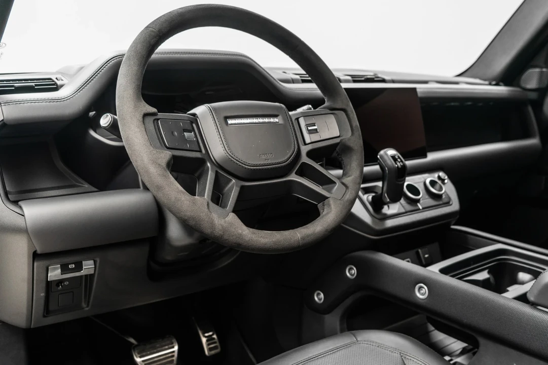 2024 Land Rover Defender L663 - Image 13 of 21