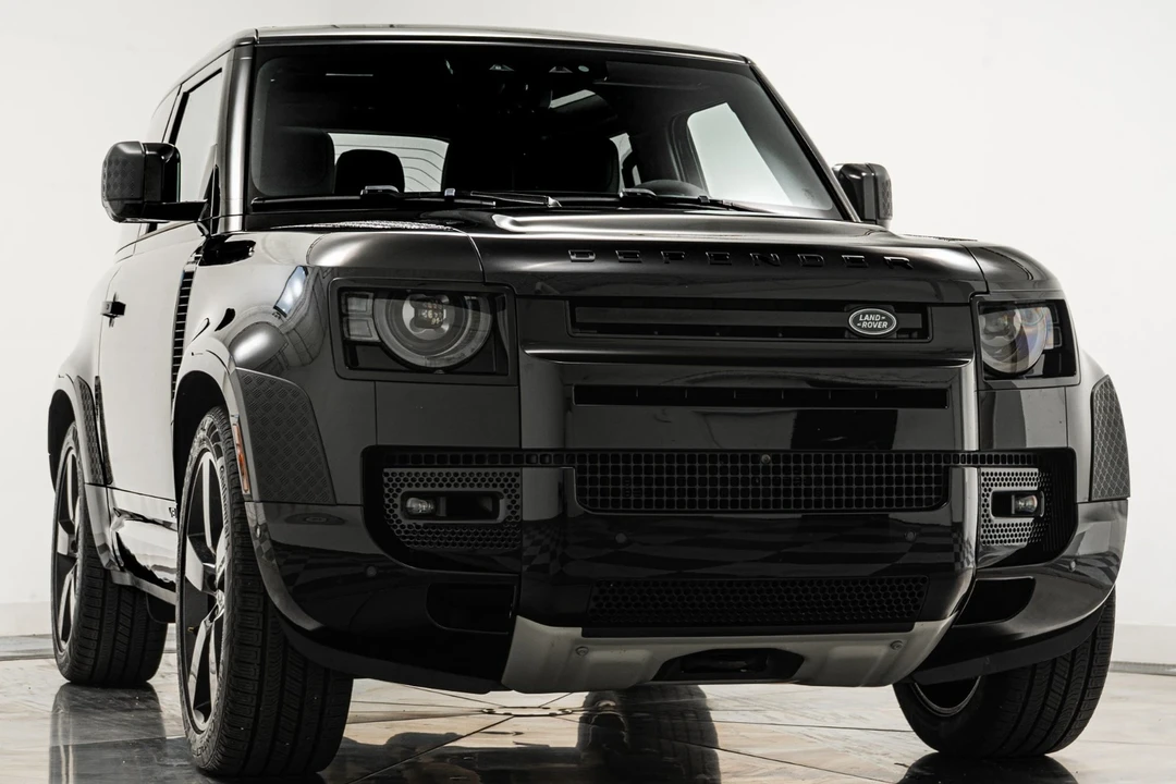 2024 Land Rover Defender L663 - Image 3 of 21