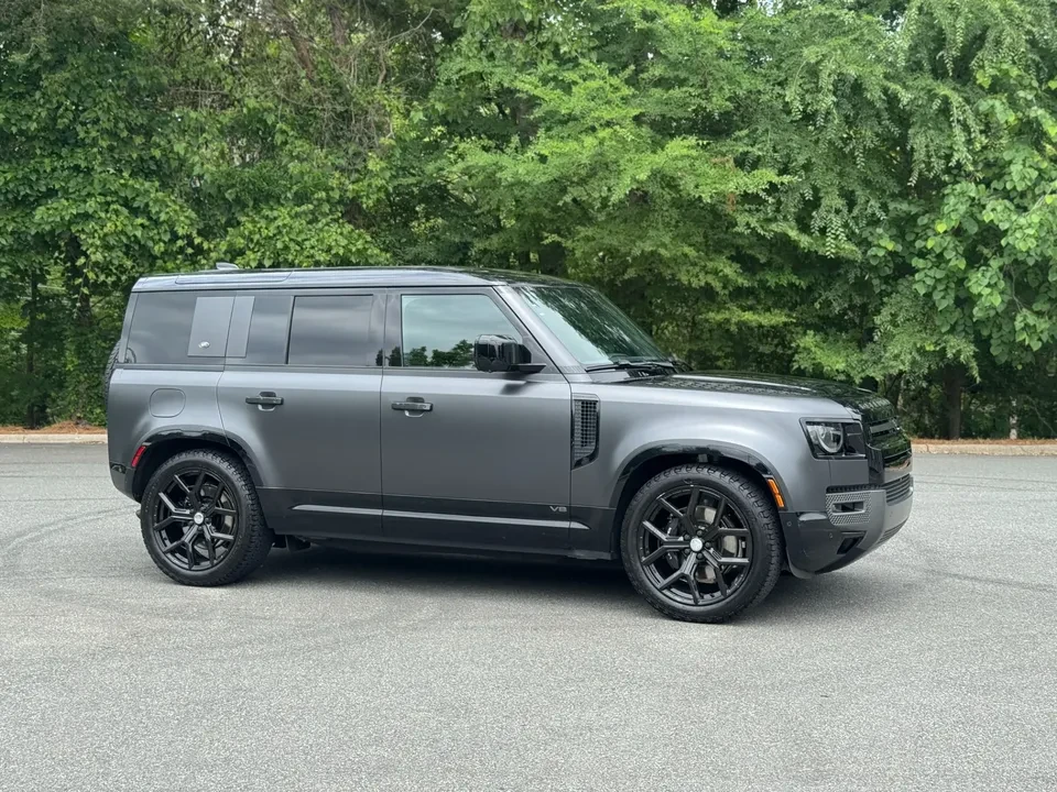 2024 Land Rover Defender L663 - Image 4 of 8
