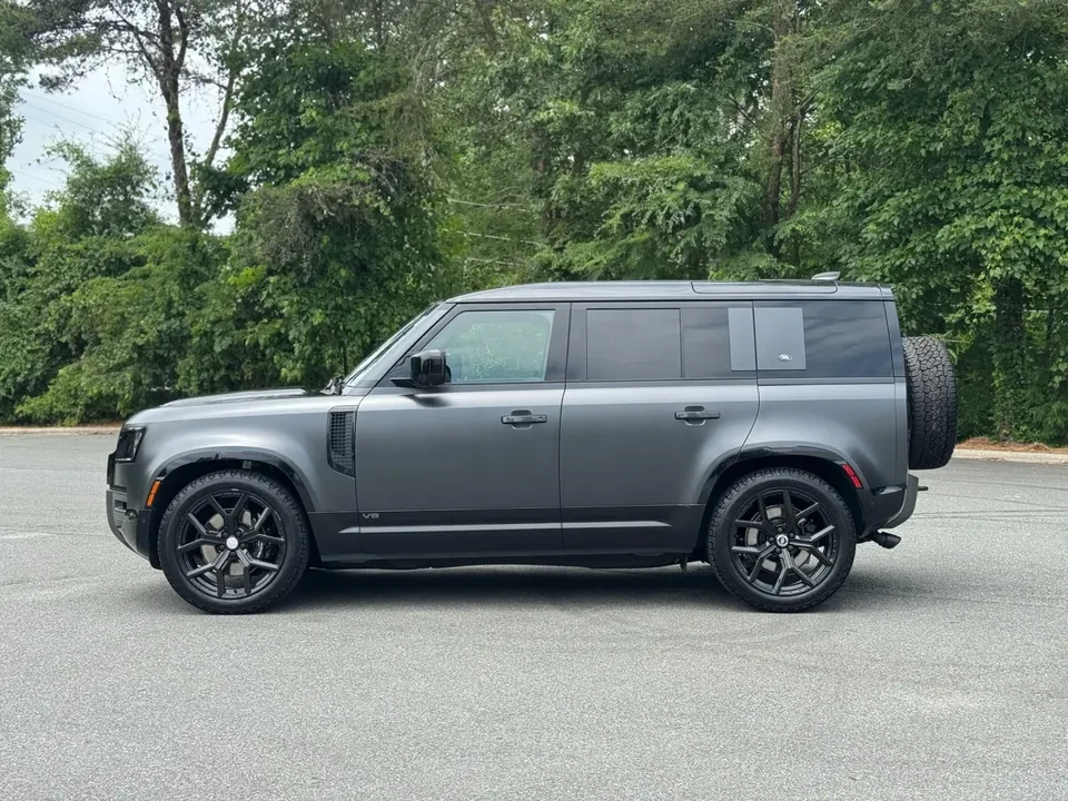 2024 Land Rover Defender L663 - Image 3 of 7