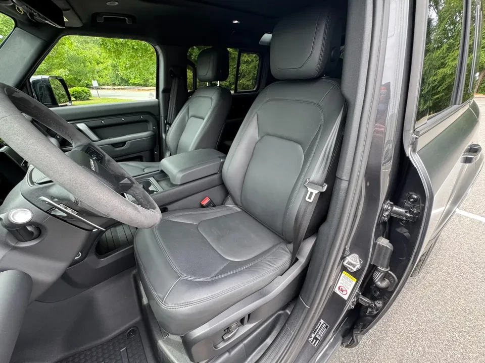 2024 Land Rover Defender L663 - Image 3 of 6
