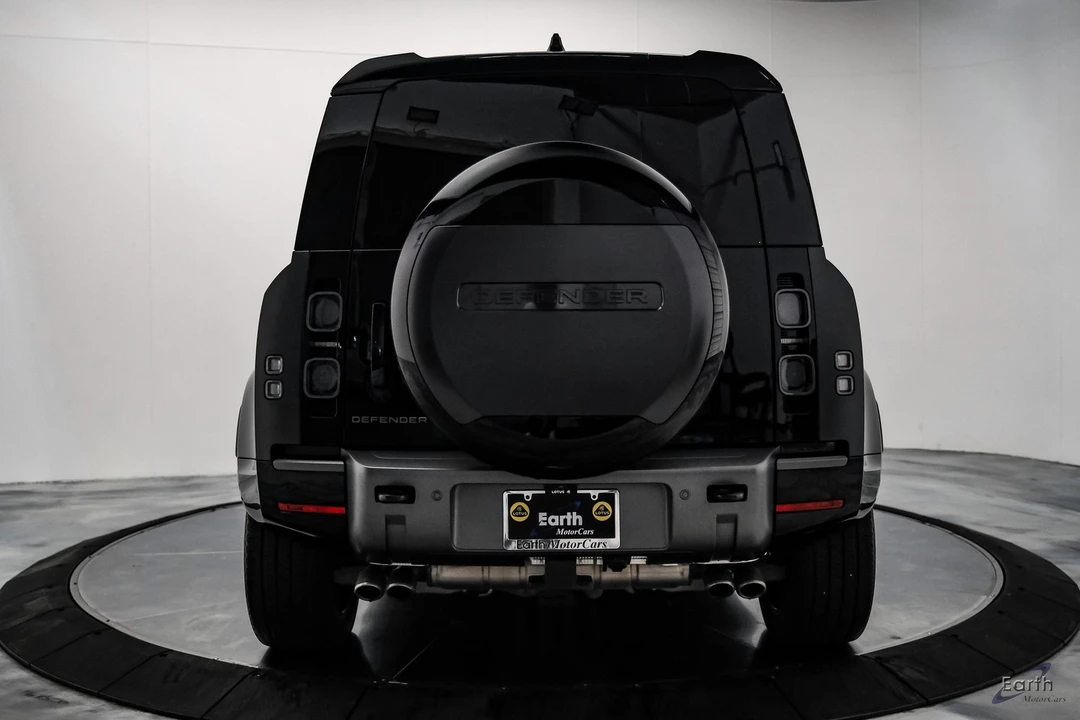 2024 Land Rover Defender L663 - Image 10 of 12