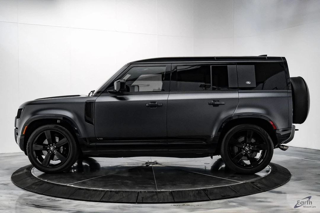 2024 Land Rover Defender L663 - Image 5 of 12
