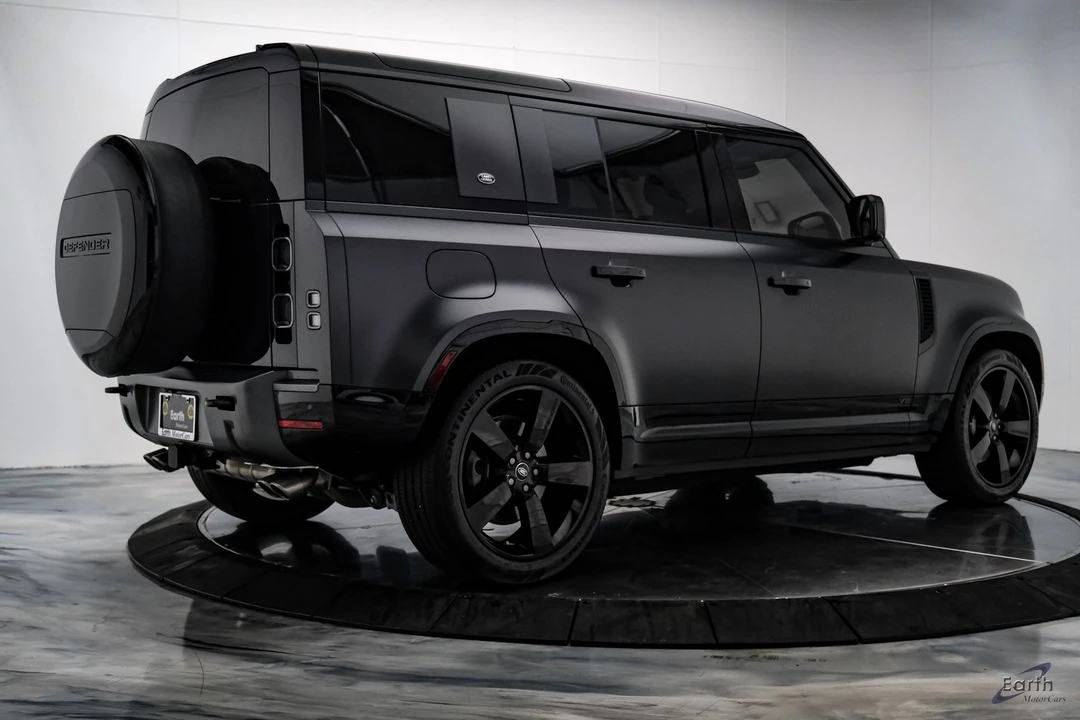 2024 Land Rover Defender L663 - Image 12 of 12