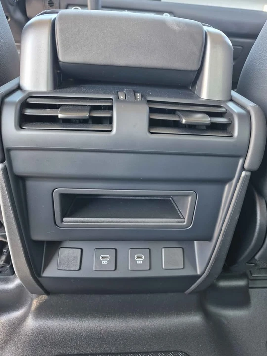 2024 Land Rover Defender L663 - Image 17 of 20