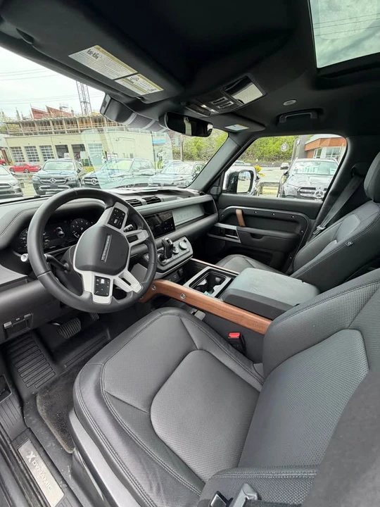 2024 Land Rover Defender L663 - Image 7 of 13