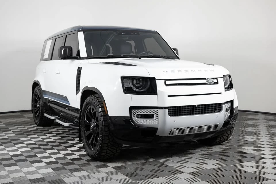2024 Land Rover Defender L663 - Image 9 of 20