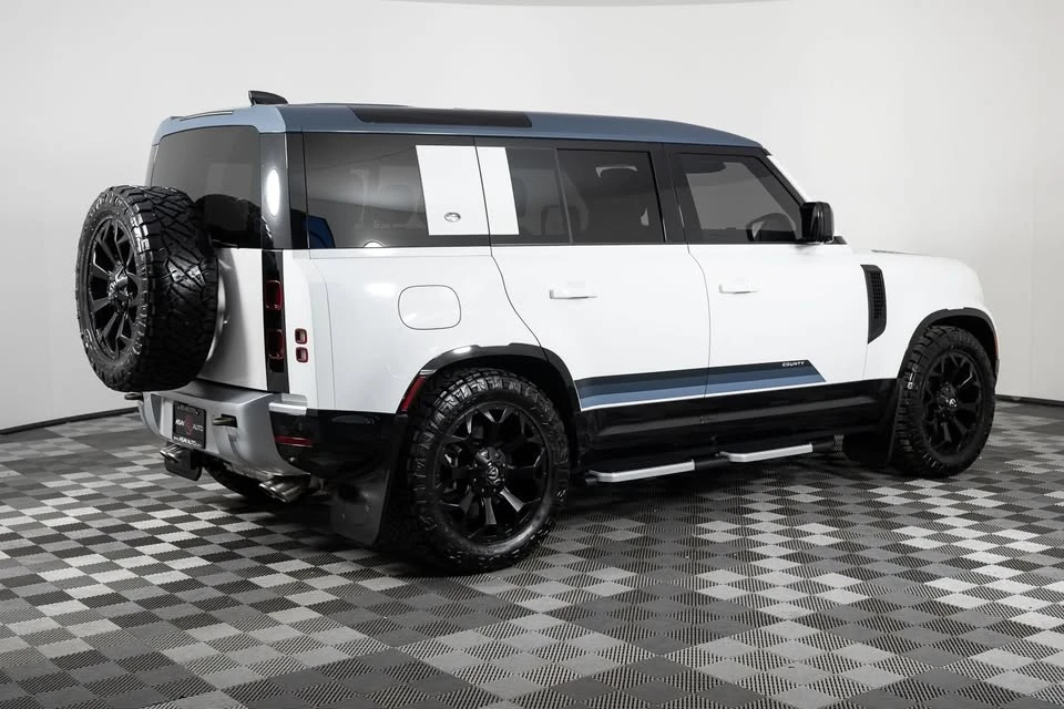 2024 Land Rover Defender L663 - Image 7 of 20