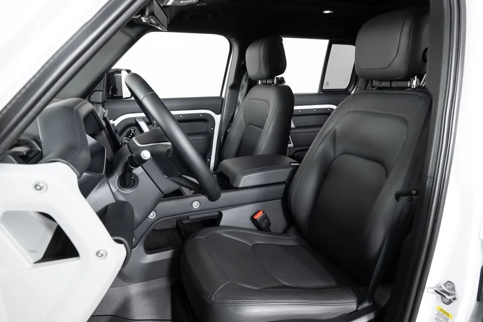2024 Land Rover Defender L663 - Image 14 of 20