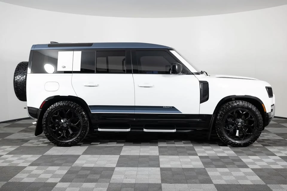 2024 Land Rover Defender L663 - Image 8 of 20