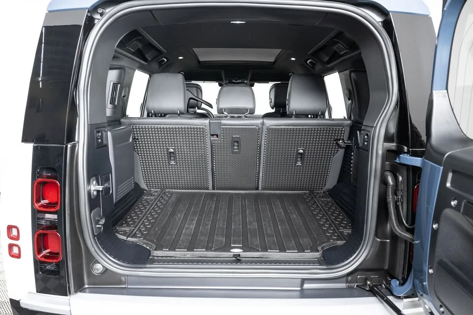 2024 Land Rover Defender L663 - Image 19 of 20