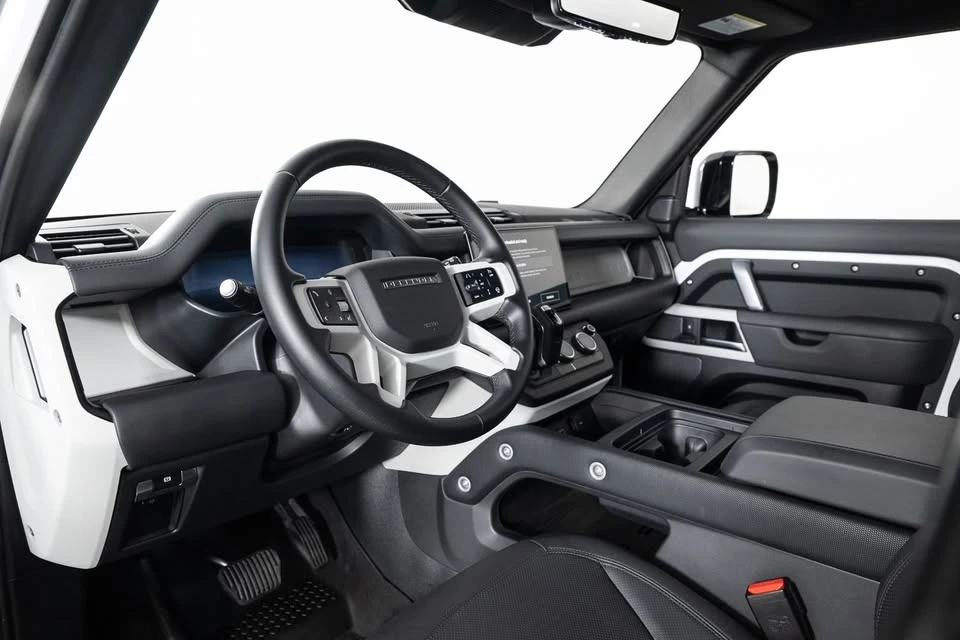 2024 Land Rover Defender L663 - Image 11 of 20