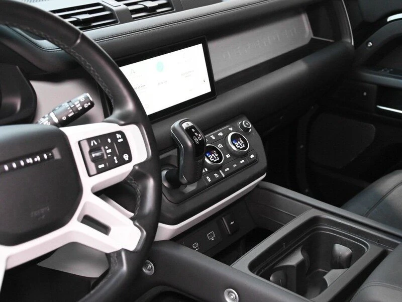 2024 Land Rover Defender L663 - Image 12 of 20