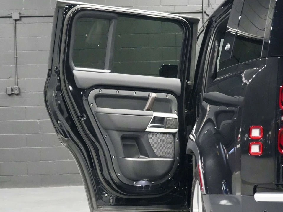 2024 Land Rover Defender L663 - Image 15 of 20