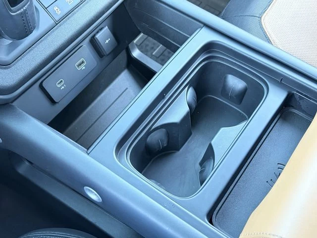 2024 Land Rover Defender L663 - Image 18 of 20
