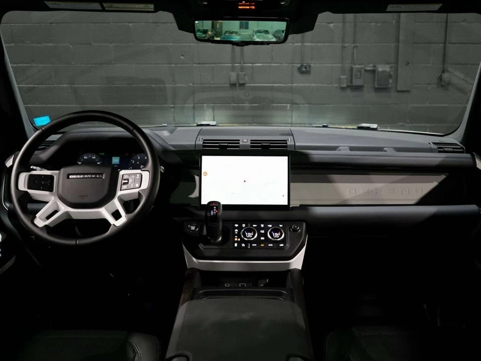 2024 Land Rover Defender L663 - Image 13 of 20